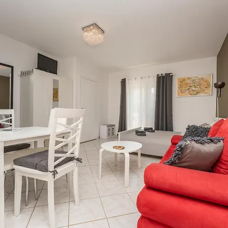 Apartment Beautiful In With Wifi